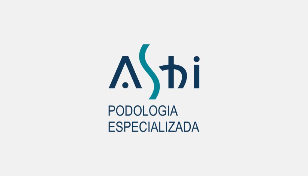 Logo Ashi Podologia - vertical